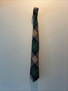 Vintage Classic Green Plaid Men's Tie - Fashionable Patterned Accessory